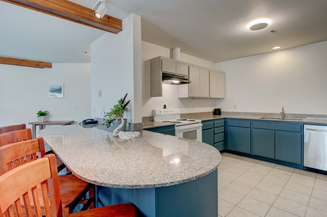 Deluxe Family Suite Kitchen With Ocean View