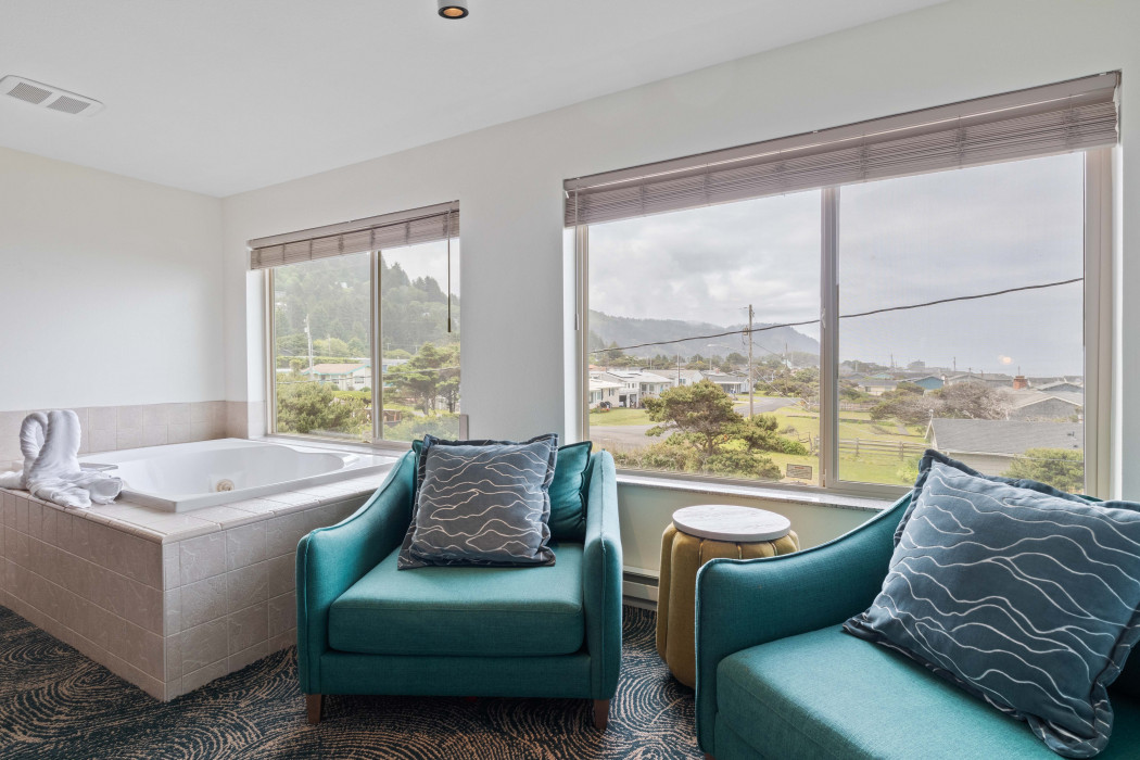 King Ocean View Whirlpool